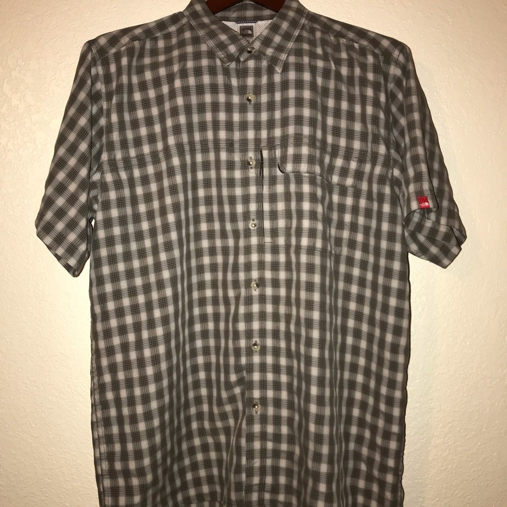 North face short sleeve button down